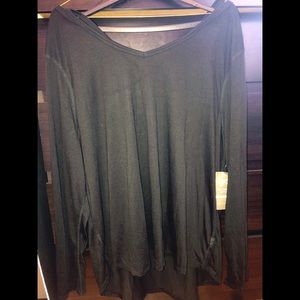 Black long sleeve work out top